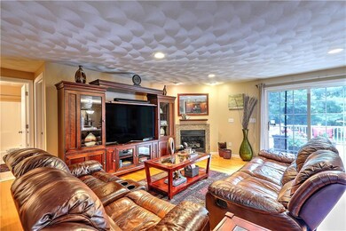 Beautifully furnishings living room