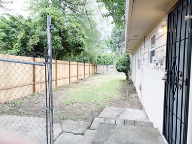 15409 SE Stark St unit 15421, Portland, OR 97233 - photo 5