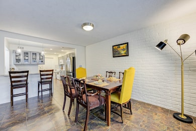 1121 Country Place Dr, Houston, TX 77079 - photo 6