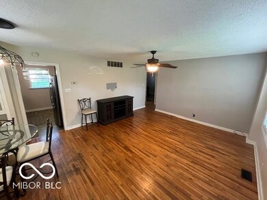 3221 Mccullough Ln, Columbus, IN 47203 - photo 7