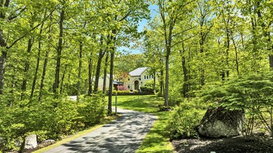 Looking up private drive from road