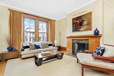 21 Monmouth Ct, Brookline, MA 02446 - photo 4