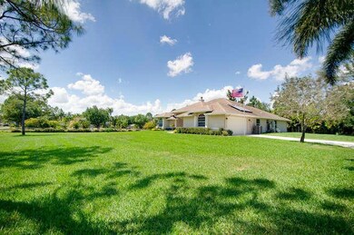 14713 86th Rd N-small-004-4-Front Porch-