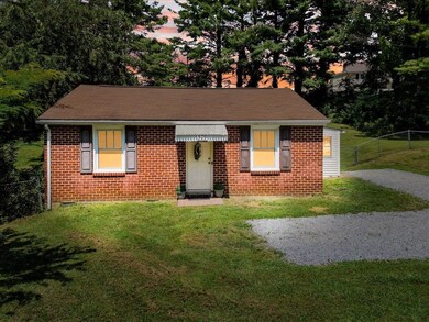 509 Peppers Ferry Rd, Pulaski, VA 24301 - photo 2