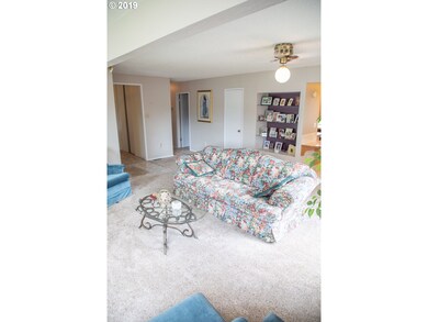 654 Wasco Dr, the Dalles, OR 97058 - photo 7