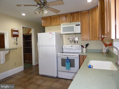 1113 Montgomery Rd, Wilmington, DE 19805 - photo 2