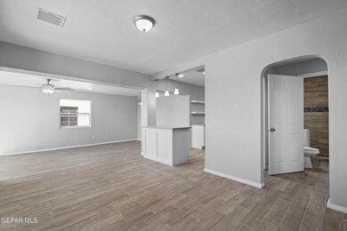 7507 Acapulco Ave, El Paso, TX 79915 - photo 2