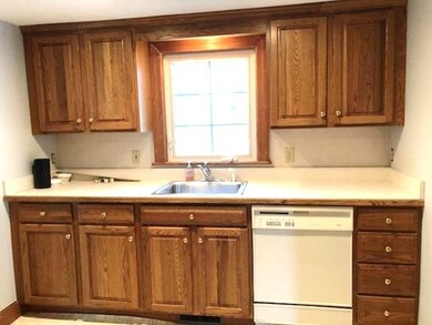 11 Blossom Ln, Weymouth, MA 02188 - photo 5