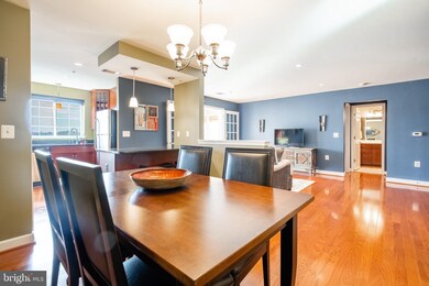 4127 S Four Mile Run Dr unit 403, Arlington, VA 22204 - photo 3