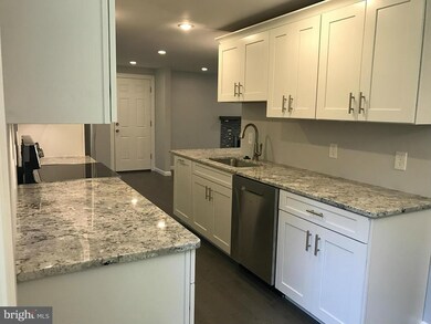 9505 Dawnblush Ct, Columbia, MD 21045 - photo 5