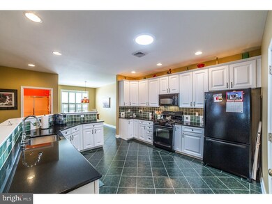 1106 Burgundy Cir, Pennsburg, PA 18073 - photo 4