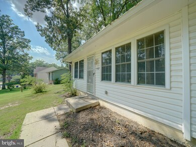 9402 6th St N, Laurel, MD 20723 - photo 4