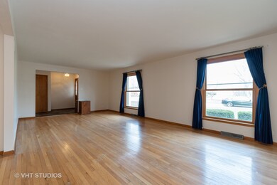 20449 Arcadian Ct, Olympia Fields, IL 60461 - photo 4