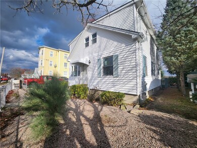 37 Hazel St, Pawtucket, RI 02860 - photo 3