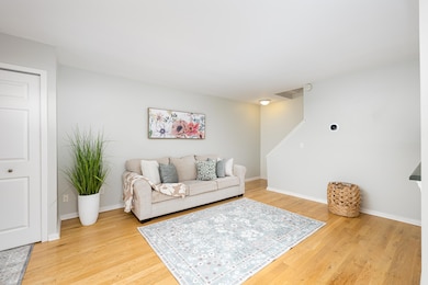 2724 Glenbridge Ct unit 90, Ann Arbor, MI 48104 - photo 5