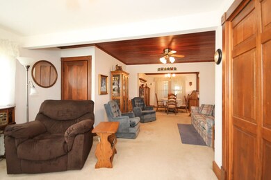 2059 Caine Rd, Fitchburg, WI 53575 - photo 4