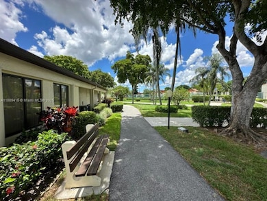 4709 Sable Pine Cir unit B1, West Palm Beach, FL 33417 - photo 6