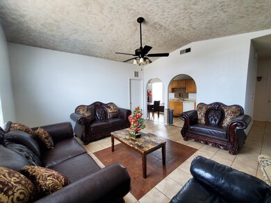 14316 Venecia Dr, El Paso, TX 79928 - photo 5