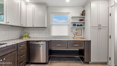 1 Morgan Manor unit 7, Lenox, MA 01240 - photo 4