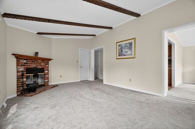 9 Douglas Dr, Carver, MA 02330 - photo 5