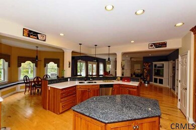 122 Spy Glass Ct, Albany, NY 12203 - photo 5