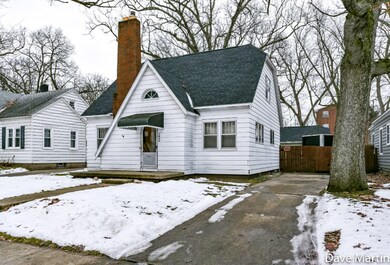 1 Front Exterior-2
