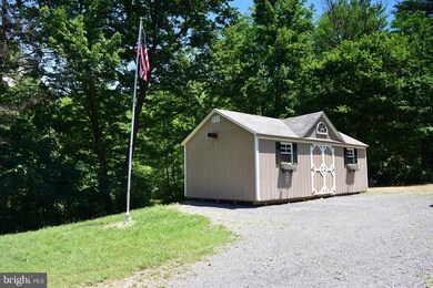 14471 Winchester Grade Rd, Berkeley Springs, WV 25411 - photo 5