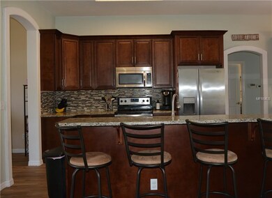 Kitchen with Breakfast Bar