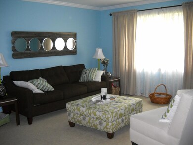 1635 Norma Rd, Columbus, OH 43229 - photo 4