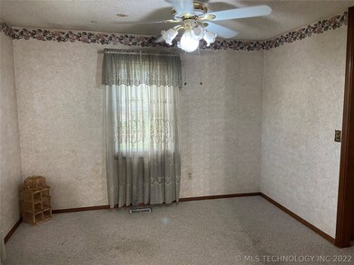 Dining Area next to kitchen