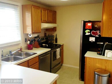 19118 Partridge Wood Dr, Germantown, MD 20874 - photo 4