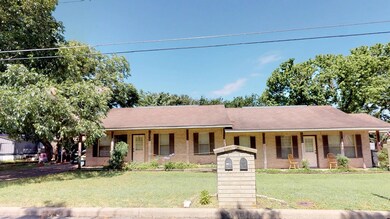 1004 W Hill St, Fredericksburg, TX 78624 - photo 3