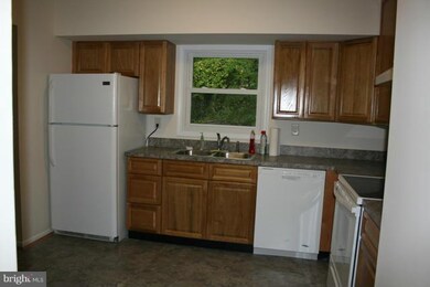 21429 S Essex Dr, Lexington Park, MD 20653 - photo 5