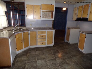 4406 Mescalero St, Carlsbad, NM 88220 - photo 5