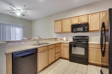 302-East-Lawrence-Boulevard-111-15