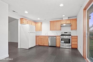 612 Millenium Ave, Moxee, WA 98936 - photo 6