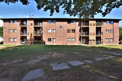 17 Blackstone Dr unit U1720, Nashua, NH 03063 - photo 2