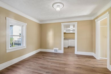 15-web-or-mls-16th Ave-3105-015