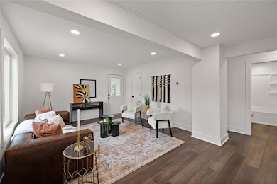 5301 Urbandale Ave, Des Moines, IA 50310 - photo 7