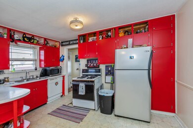 253 N 16th Ave, Beech Grove, IN 46107 - photo 7