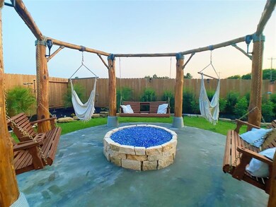 1517 Layne St, Alvin, TX 77511 - photo 4