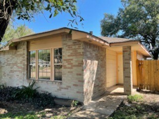 11014 Crenchrus Ct, Houston, TX 77086 - photo 3