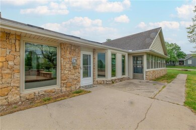 704 Condor St, Raymore, MO 64083 - photo 4