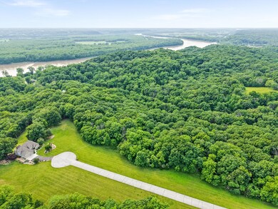 Winding River Road, Three Creeks Townshi