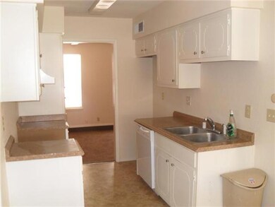 1517 Opossum Cir, Horizon City, TX 79928 - photo 6