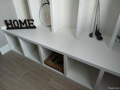 2564 W Towne St, Ann Arbor, MI 48103 - photo 7