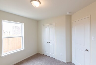 10819 Hillside Creek Dr, Humble, TX 77396 - photo 2