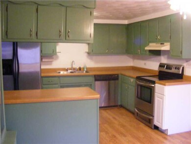 Kitchen. Kitchen with Stainless Appliances and Kit