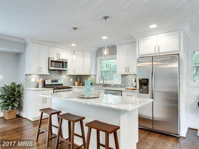 9213 Brian Dr, Vienna, VA 22180 - photo 6