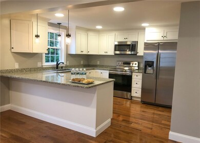 61 Columbine Ave, Pawtucket, RI 02861 - photo 7